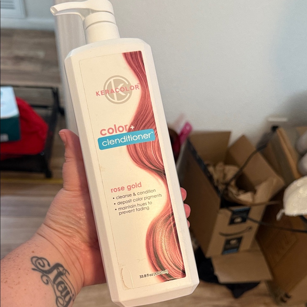 Color+ Clenditioner Rose Gold Conditioner - Pink